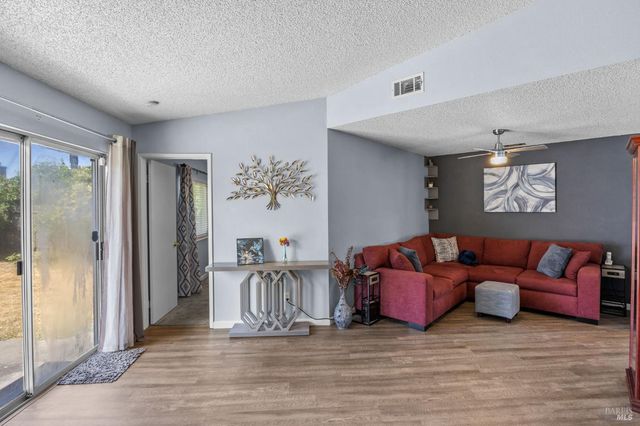 1012 Murre Way, Suisun City, CA 94585