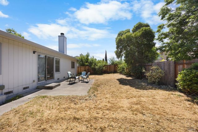 1012 Murre Way, Suisun City, CA 94585