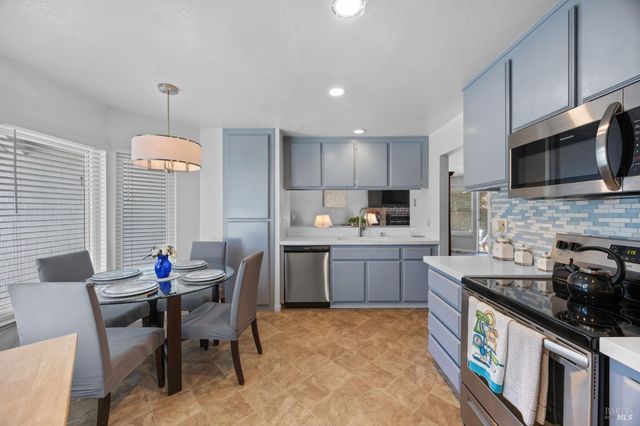 1012 Murre Way, Suisun City, CA 94585