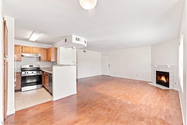 8450 Alta Drive 105, Las Vegas, NV 89145