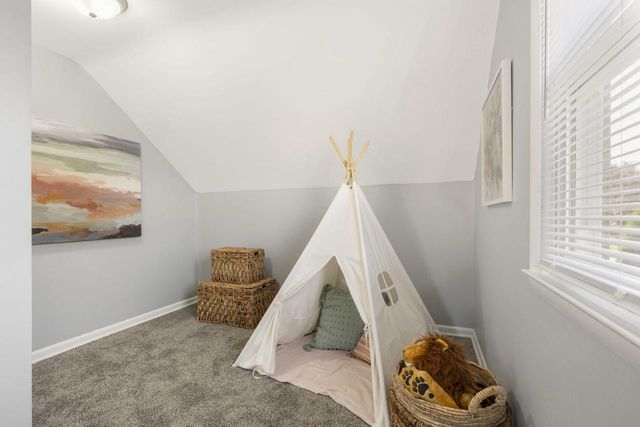 2028 W Whitaker AVENUE, Milwaukee, WI 53221