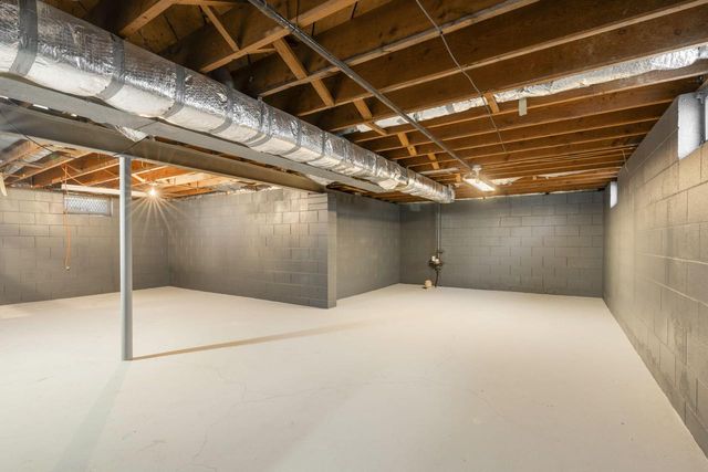 2028 W Whitaker AVENUE, Milwaukee, WI 53221