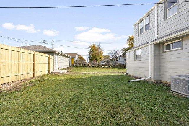 2028 W Whitaker AVENUE, Milwaukee, WI 53221