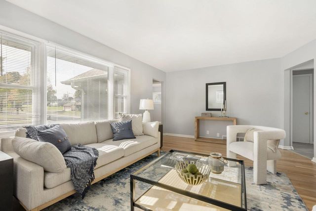 2028 W Whitaker AVENUE, Milwaukee, WI 53221