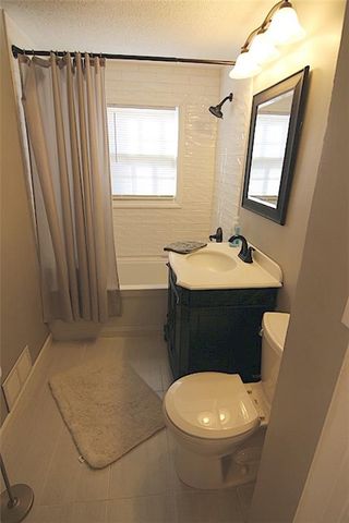 4816 Blue Ridge Boulevard, Kansas City, MO 64133