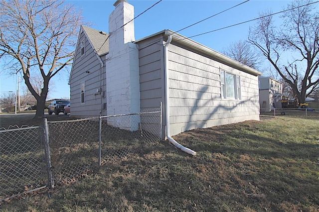 4816 Blue Ridge Boulevard, Kansas City, MO 64133