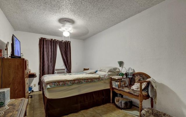 512 Valley ST, San Marcos, TX 78666