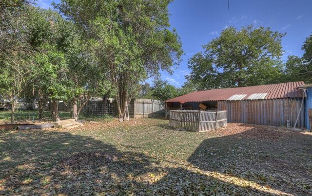 512 Valley ST, San Marcos, TX 78666
