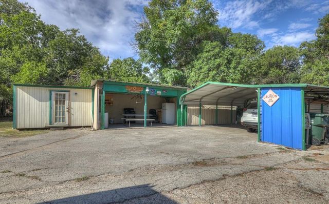 512 Valley ST, San Marcos, TX 78666