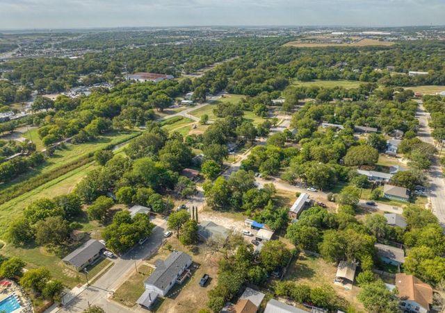 512 Valley ST, San Marcos, TX 78666