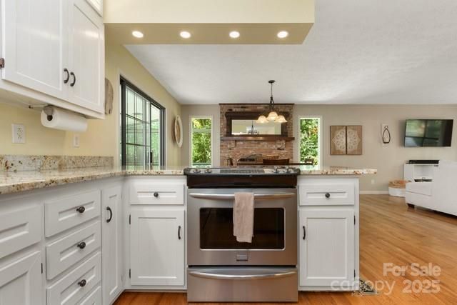 109 Crosswick Lane, Hendersonville, NC 28739