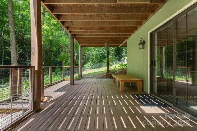 109 Crosswick Lane, Hendersonville, NC 28739