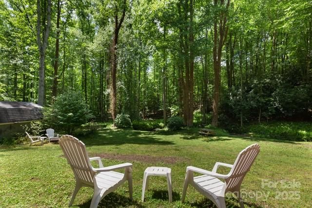 109 Crosswick Lane, Hendersonville, NC 28739