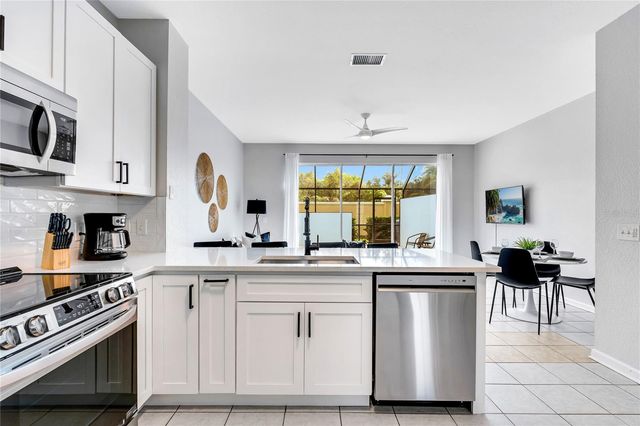 7692 SIR KAUFMANN COURT, Kissimmee, FL 34747