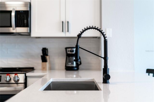 7692 SIR KAUFMANN COURT, Kissimmee, FL 34747