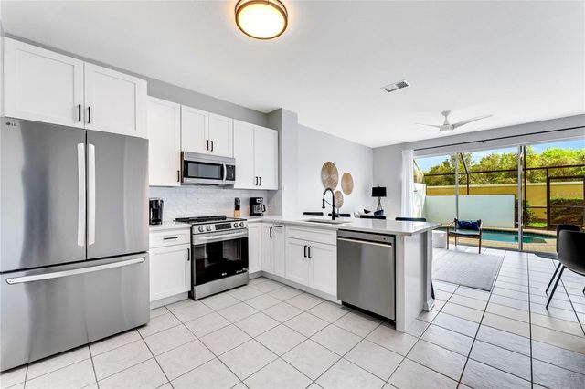 7692 SIR KAUFMANN COURT, Kissimmee, FL 34747