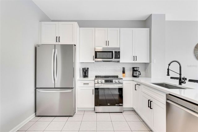 7692 SIR KAUFMANN COURT, Kissimmee, FL 34747