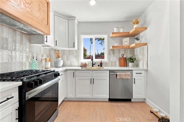 2435 Gale Ave, Long Beach, CA 90810