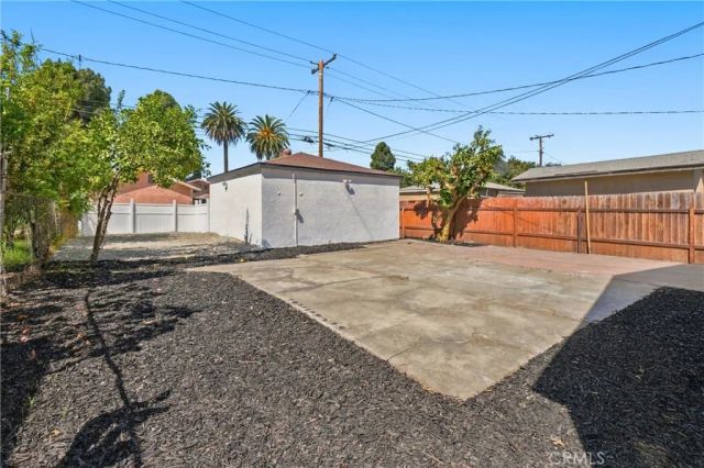 2435 Gale Ave, Long Beach, CA 90810