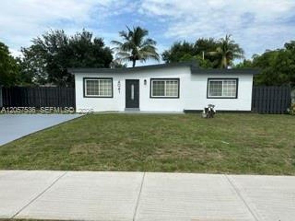 4041 SW 59th Ave, West Park, FL 33023
