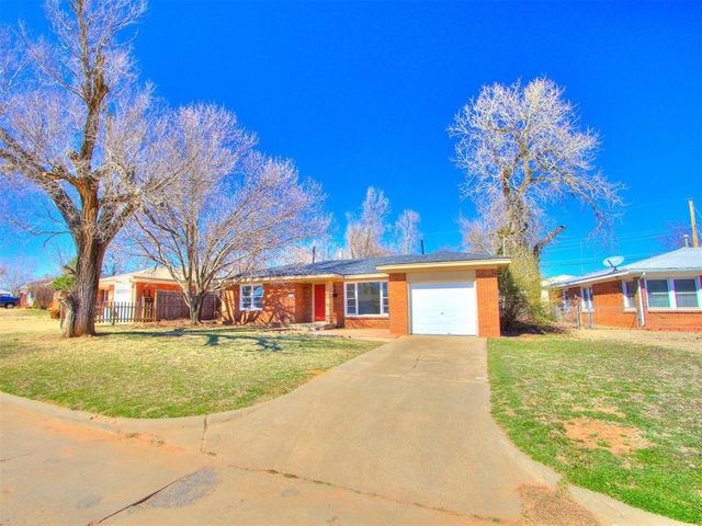 633 E Frolich Drive, Midwest City, OK 73110