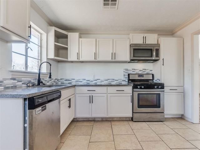 633 E Frolich Drive, Midwest City, OK 73110