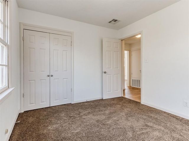 633 E Frolich Drive, Midwest City, OK 73110