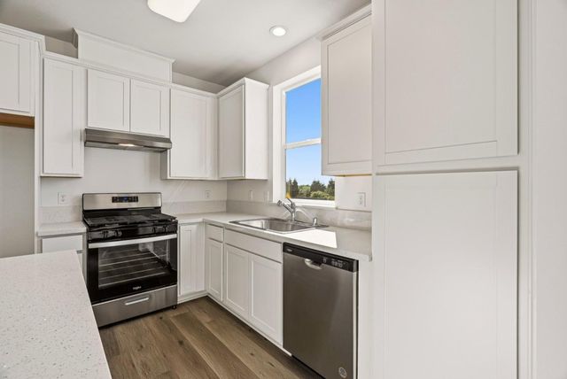 102 Skyline Vista Way, Watsonville, CA 95076