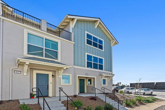 102 Skyline Vista Way, Watsonville, CA 95076