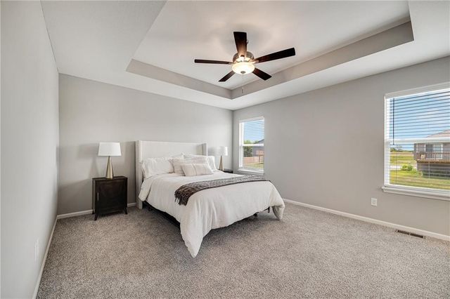 605 Foxglove Lane, Raymore, MO 64083