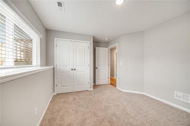605 Foxglove Lane, Raymore, MO 64083