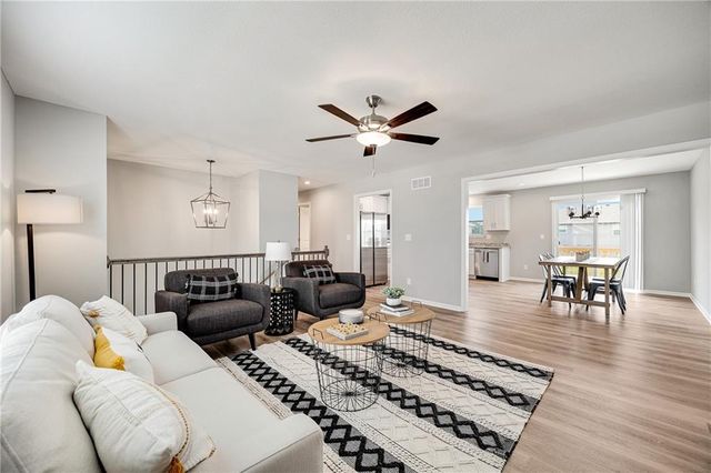 605 Foxglove Lane, Raymore, MO 64083