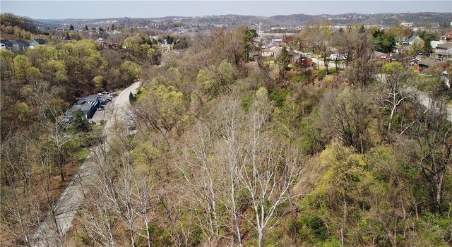 000 Bower Hill Rd, Upper St. Clair, PA 15241