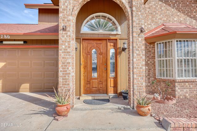 780 BABYLONIA Drive, El Paso, TX 79907