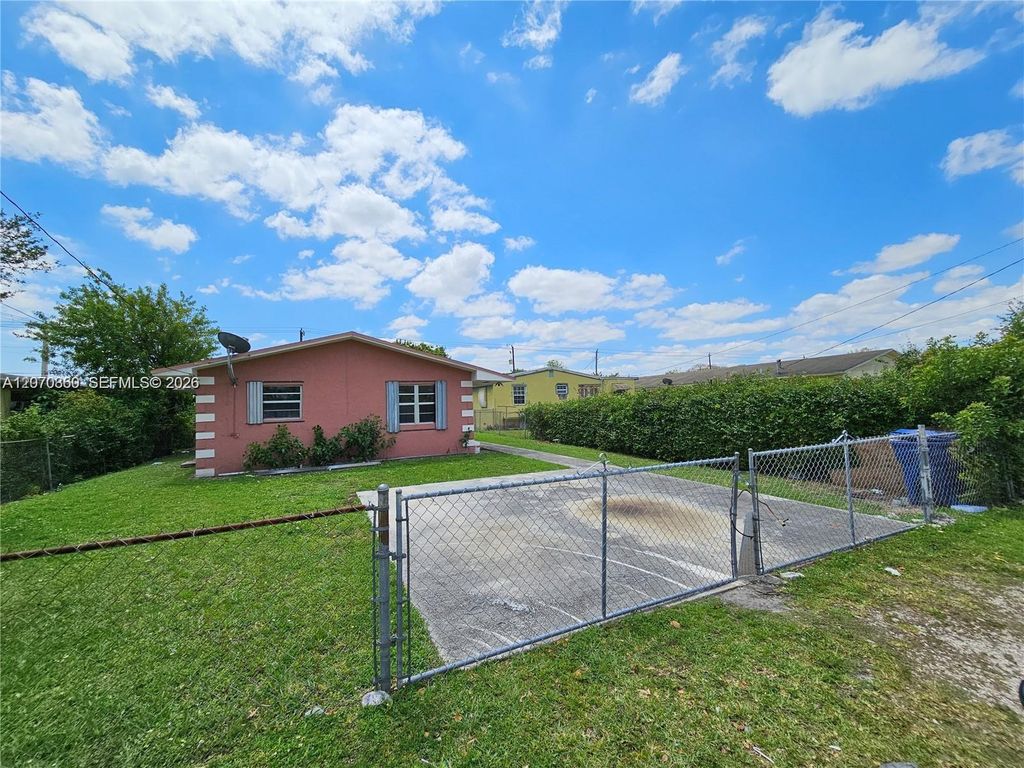 2119 NW 64th Street 2119, Miami, FL 33147