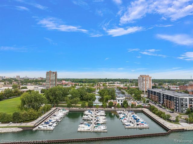 3320 Spinnaker Lane 9E, Detroit, MI 48207