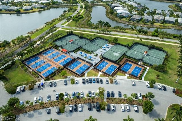 8982 Gustavia CT, Naples, FL 34113