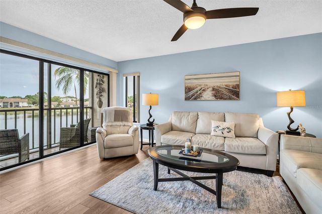 2523 PINE RIDGE WAY S C2, Palm Harbor, FL 34684