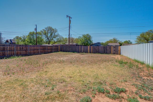 4915 39th Street, Lubbock, TX 79414