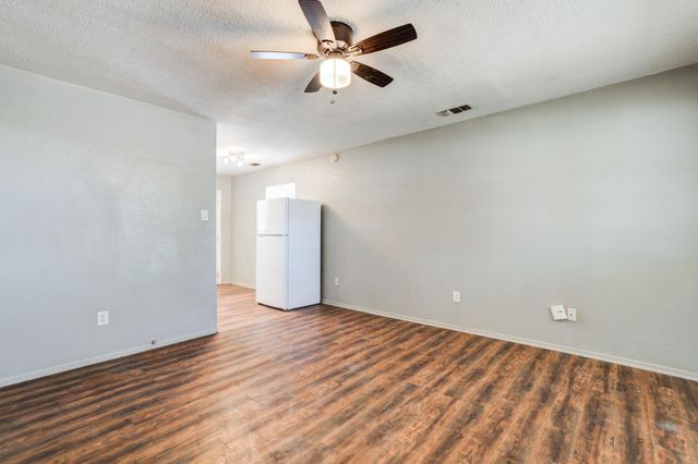 4915 39th Street, Lubbock, TX 79414