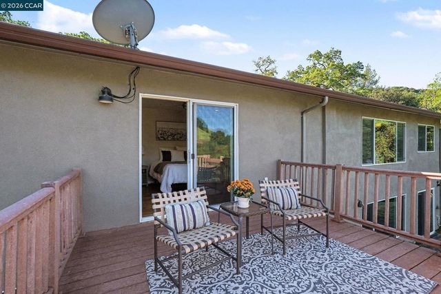 5745 Alhambra Valley Rd, Martinez, CA 94553