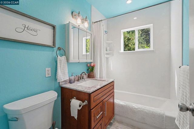 5745 Alhambra Valley Rd, Martinez, CA 94553