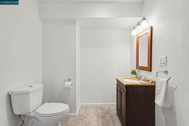 5745 Alhambra Valley Rd, Martinez, CA 94553