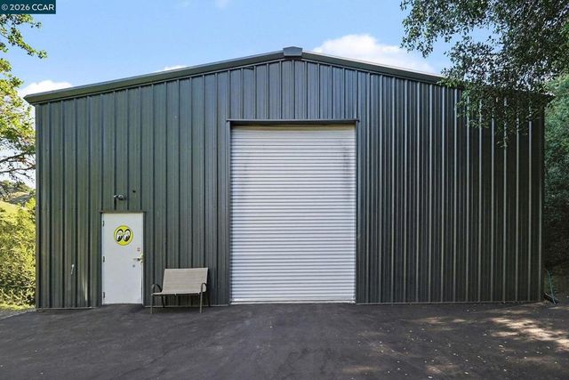 5745 Alhambra Valley Rd, Martinez, CA 94553