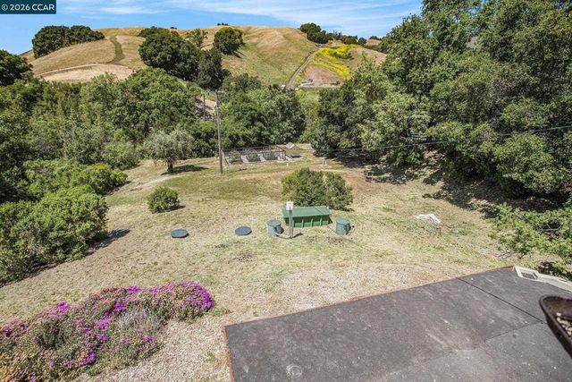 5745 Alhambra Valley Rd, Martinez, CA 94553