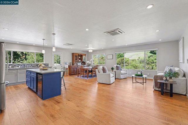 5745 Alhambra Valley Rd, Martinez, CA 94553