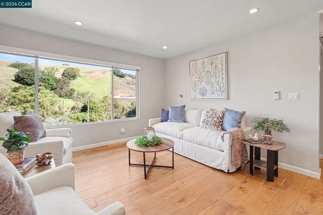 5745 Alhambra Valley Rd, Martinez, CA 94553