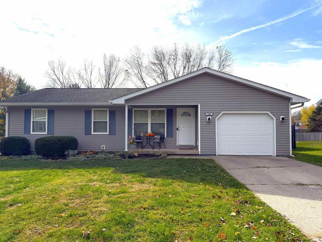 340 W Iroquois Drive, Ellettsville, IN 47429