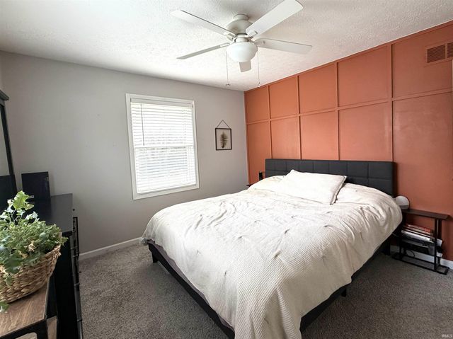 340 W Iroquois Drive, Ellettsville, IN 47429