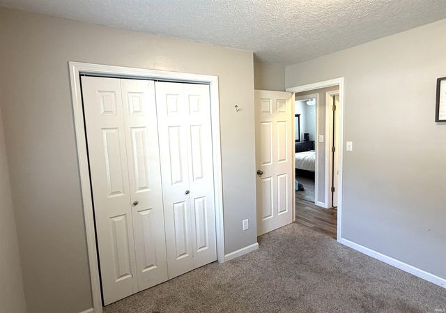 340 W Iroquois Drive, Ellettsville, IN 47429